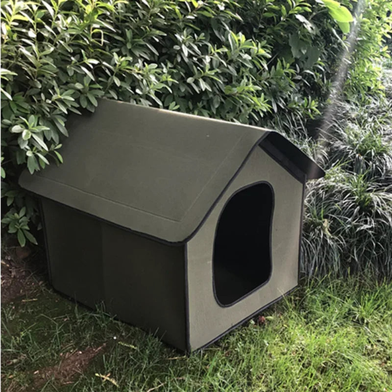 Enclosed Outdoor Warm Bed Dog Kennel House