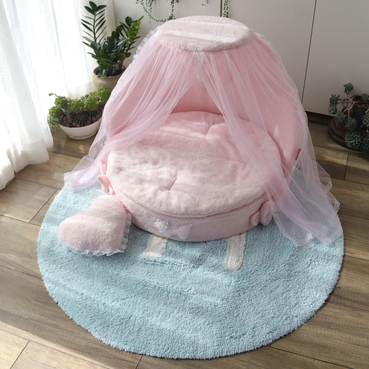 Pet Fluffy Winter Warm Luxury Princess Deluxe Bed Sofa