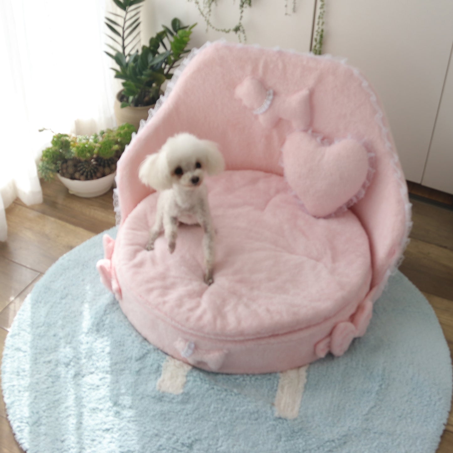 Pet Fluffy Winter Warm Luxury Princess Deluxe Bed Sofa